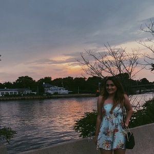 Meet your Posher, Haley